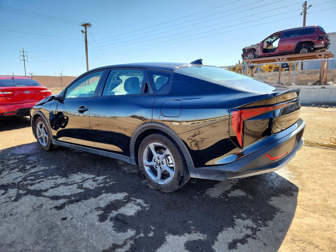 2025 Kia K4 Lxs - Image 2