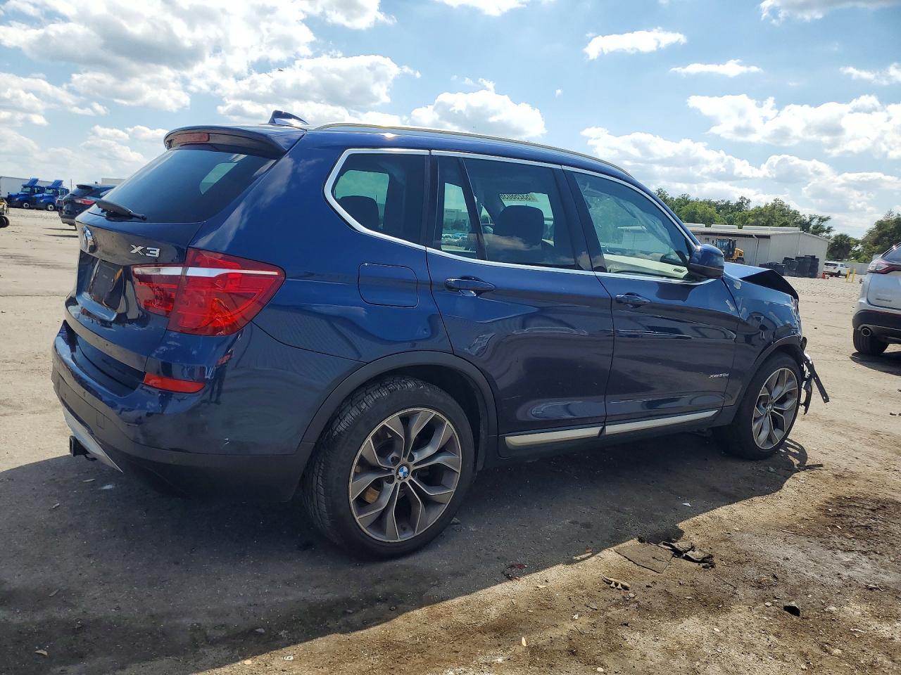 2015 BMW X3 xDrive28D - Фото 3