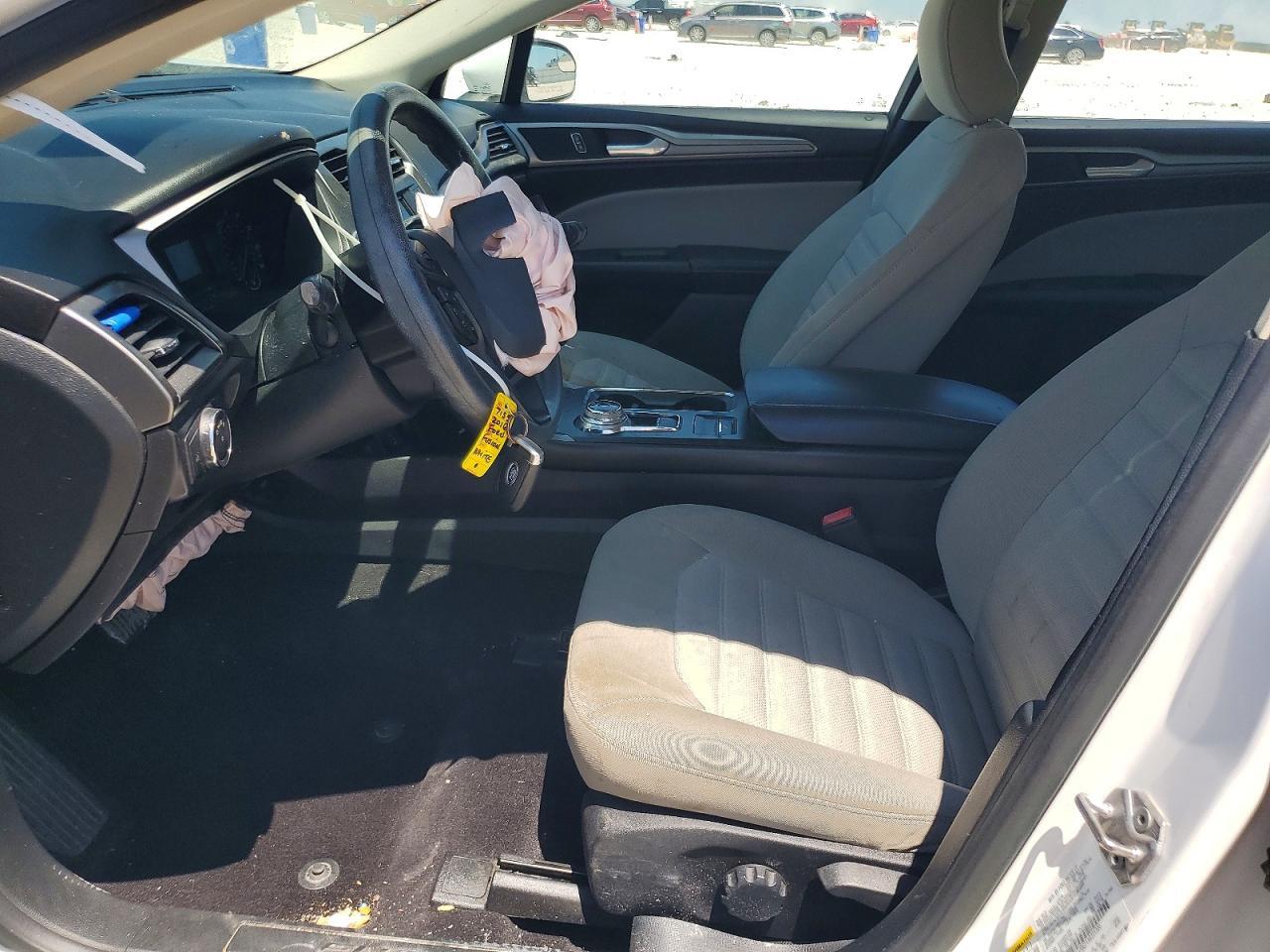 2017 Ford Fusion S - Фото 7