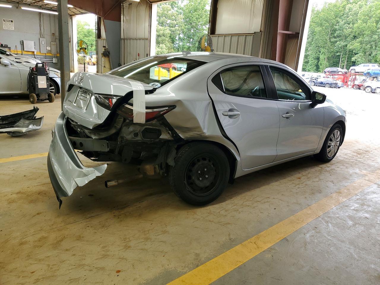 2019 Toyota Yaris L - Фото 3