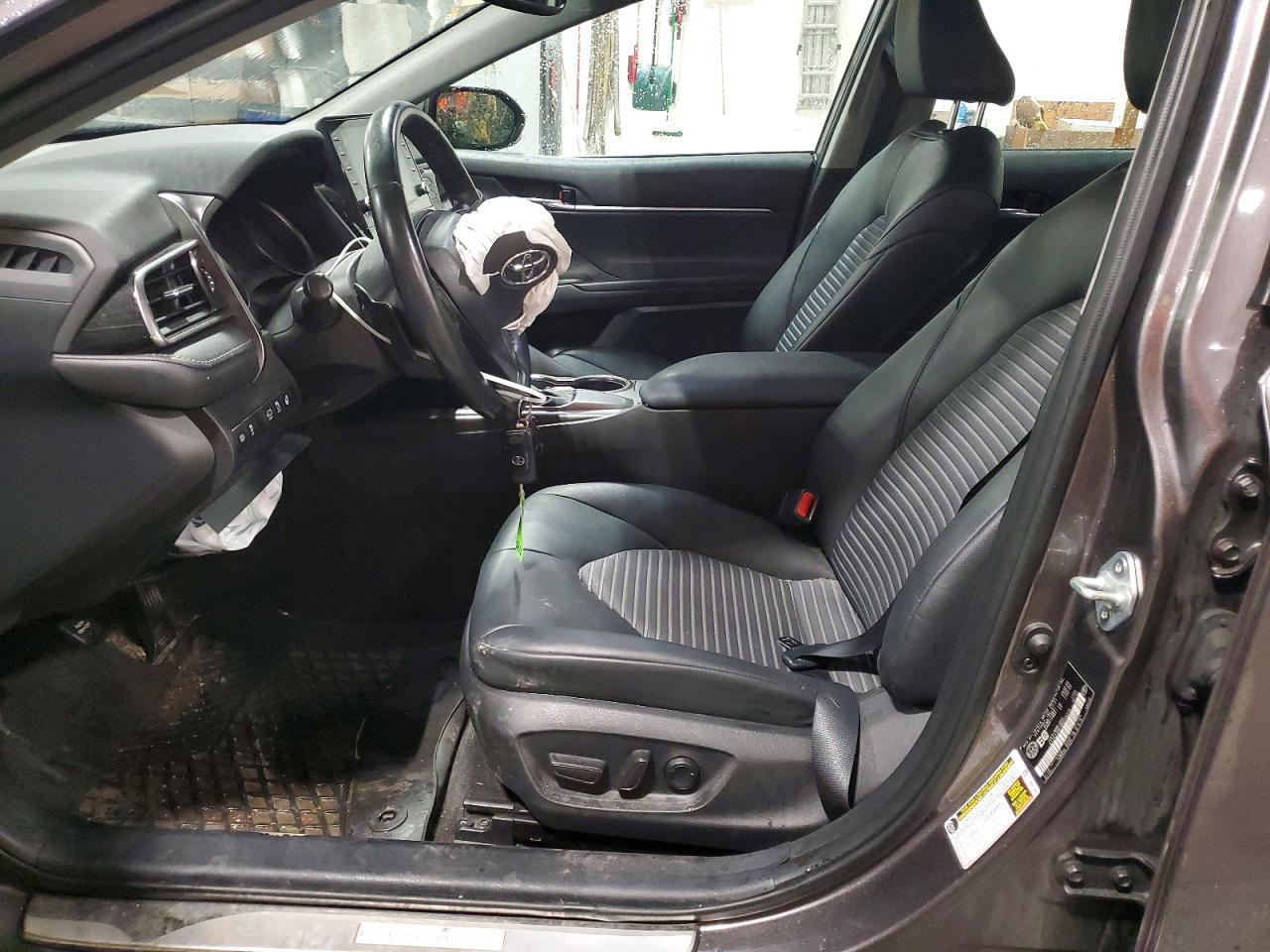 2021 Toyota Camry Se - Image 7
