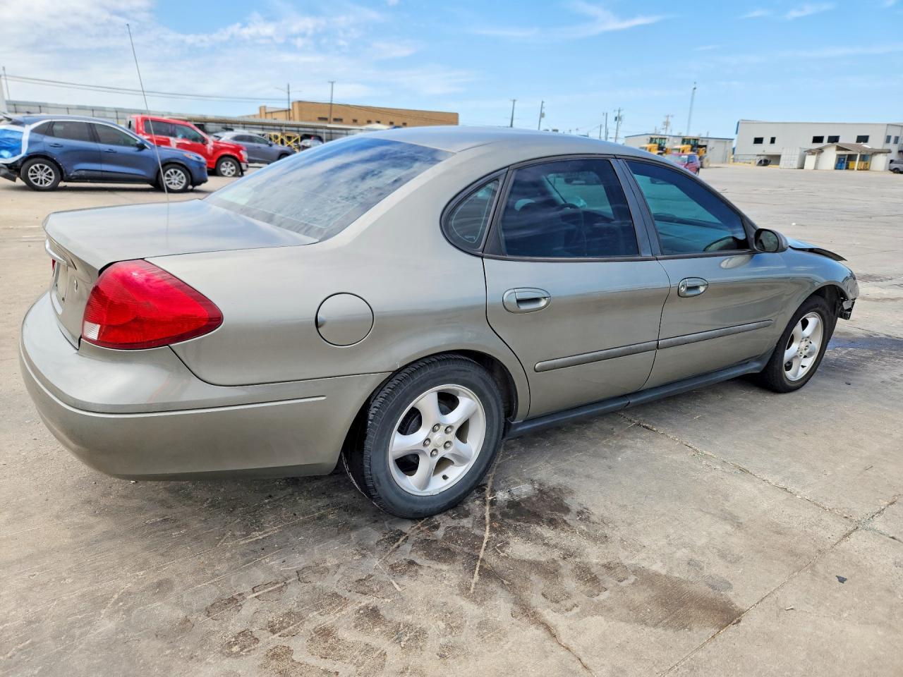 2001 Ford Taurus Se - Фото 3
