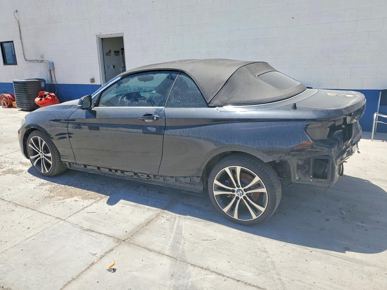 2017 BMW 230Xi - Фото 2