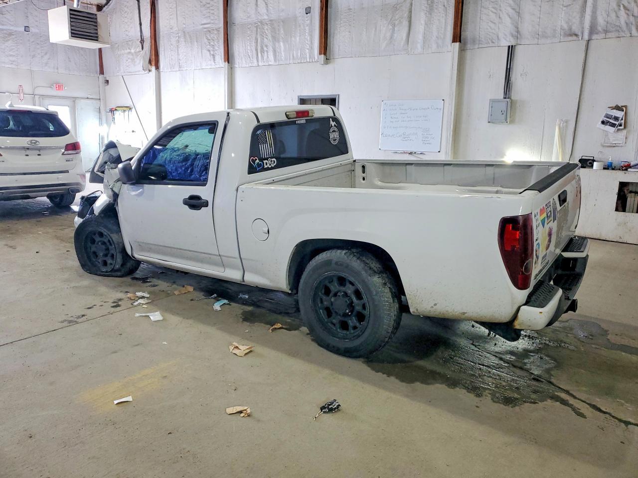 2011 Chevrolet Colorado - Фото 2