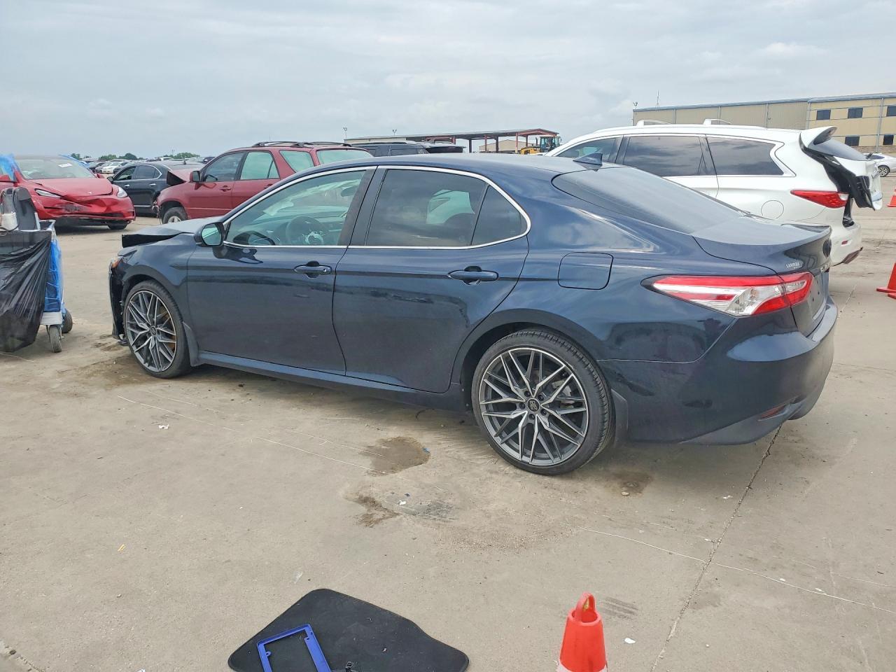 2020 Toyota Camry Le - Image 2