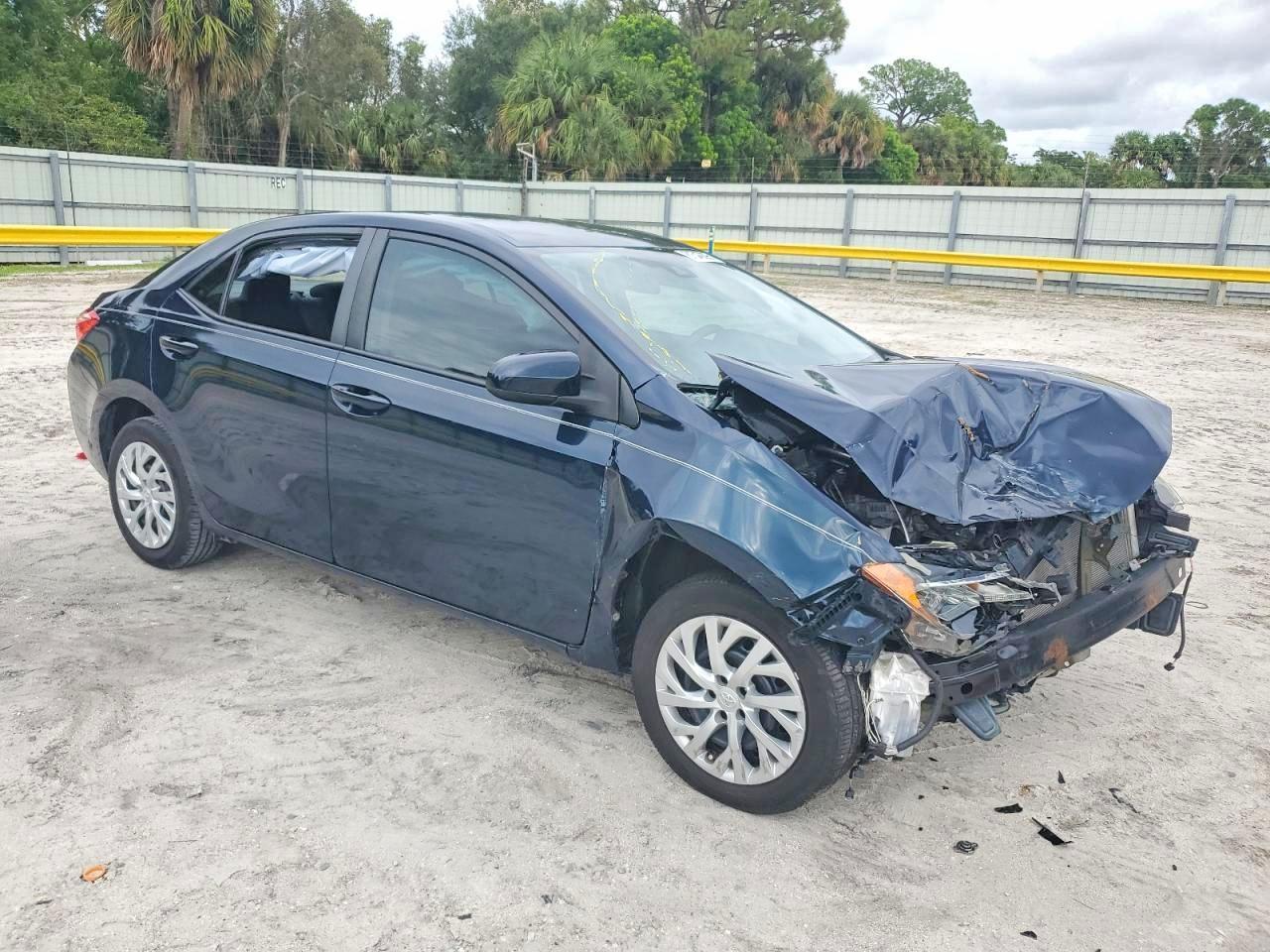 2019 Toyota Corolla Le - Image 4