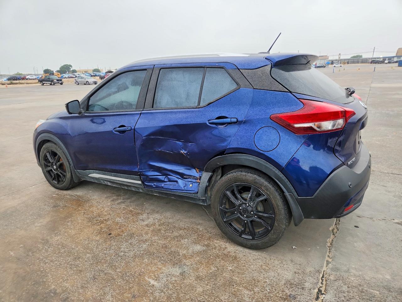 2020 Nissan Kicks Sr - Фото 2