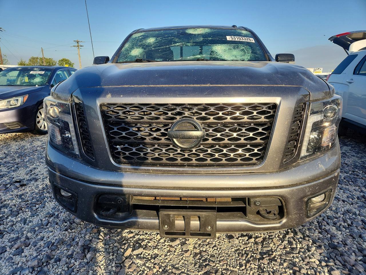 2018 Nissan Titan - Фото 5