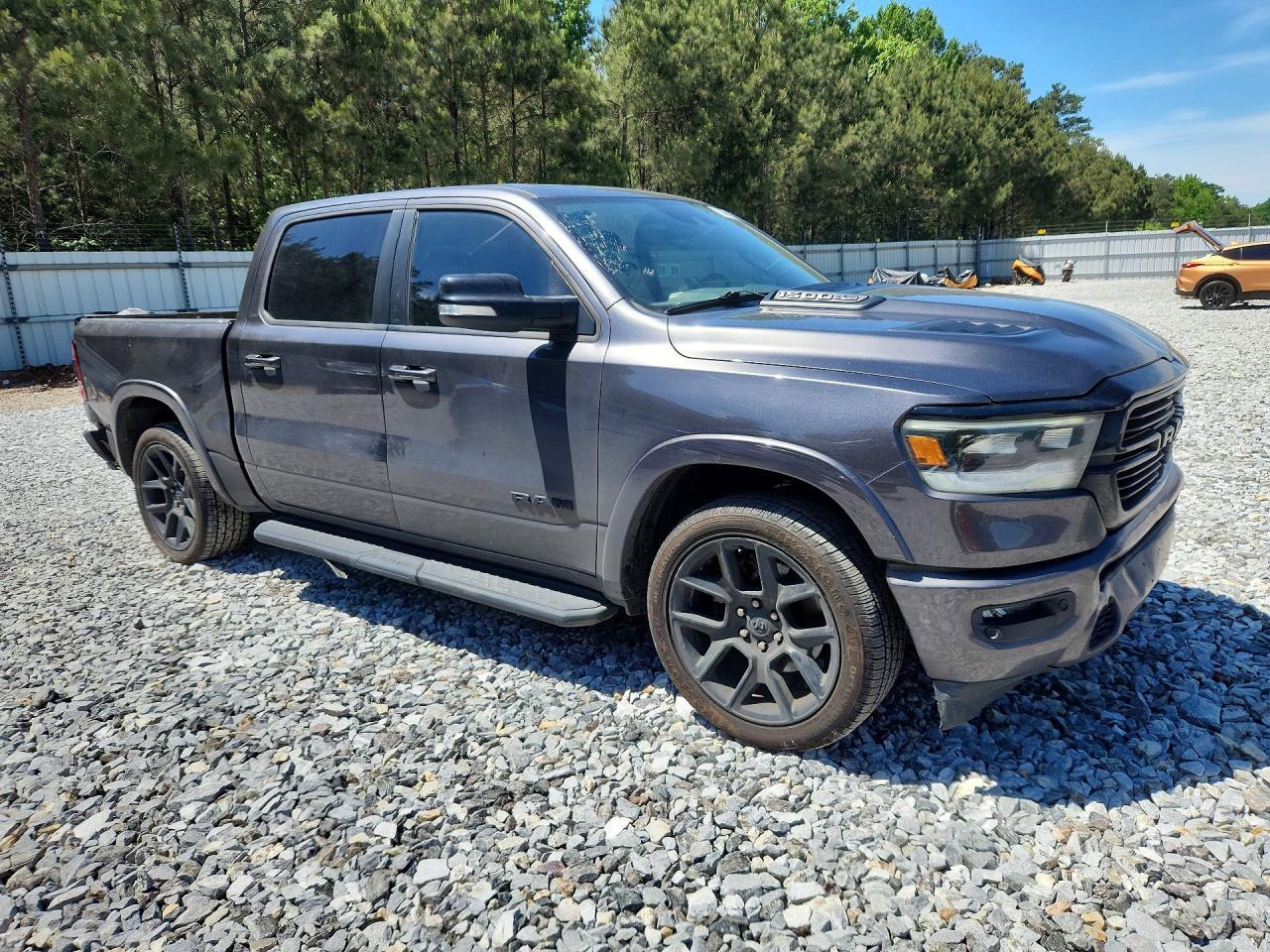 2022 Ram 1500 Laramie - Image 4