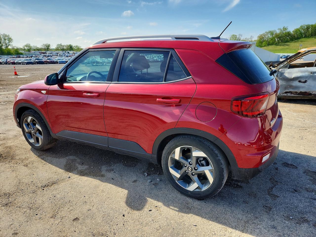 2023 Hyundai Venue Sel - Фото 2