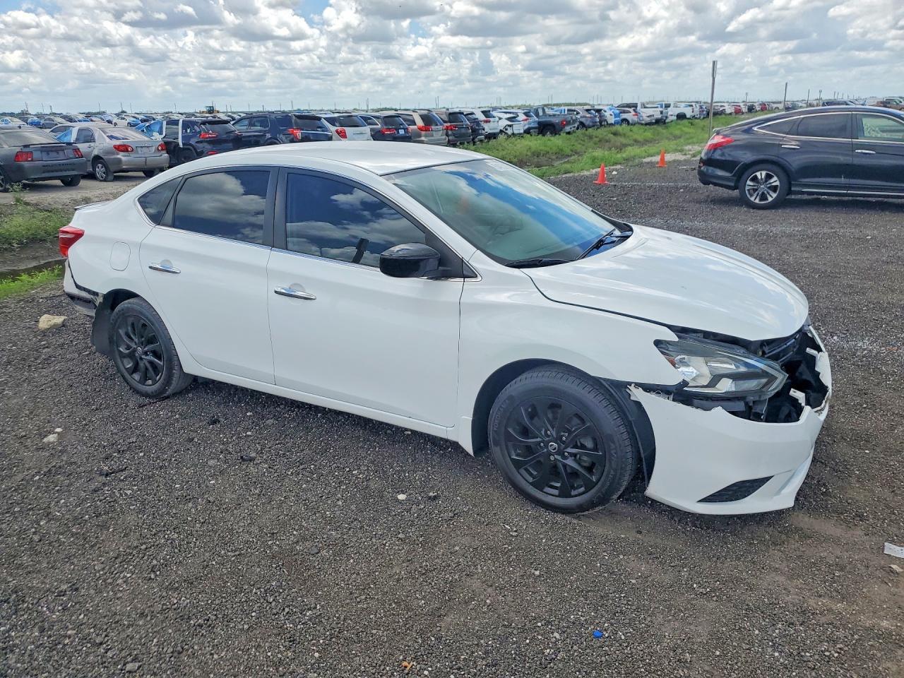 2018 Nissan Sentra S - Image 4