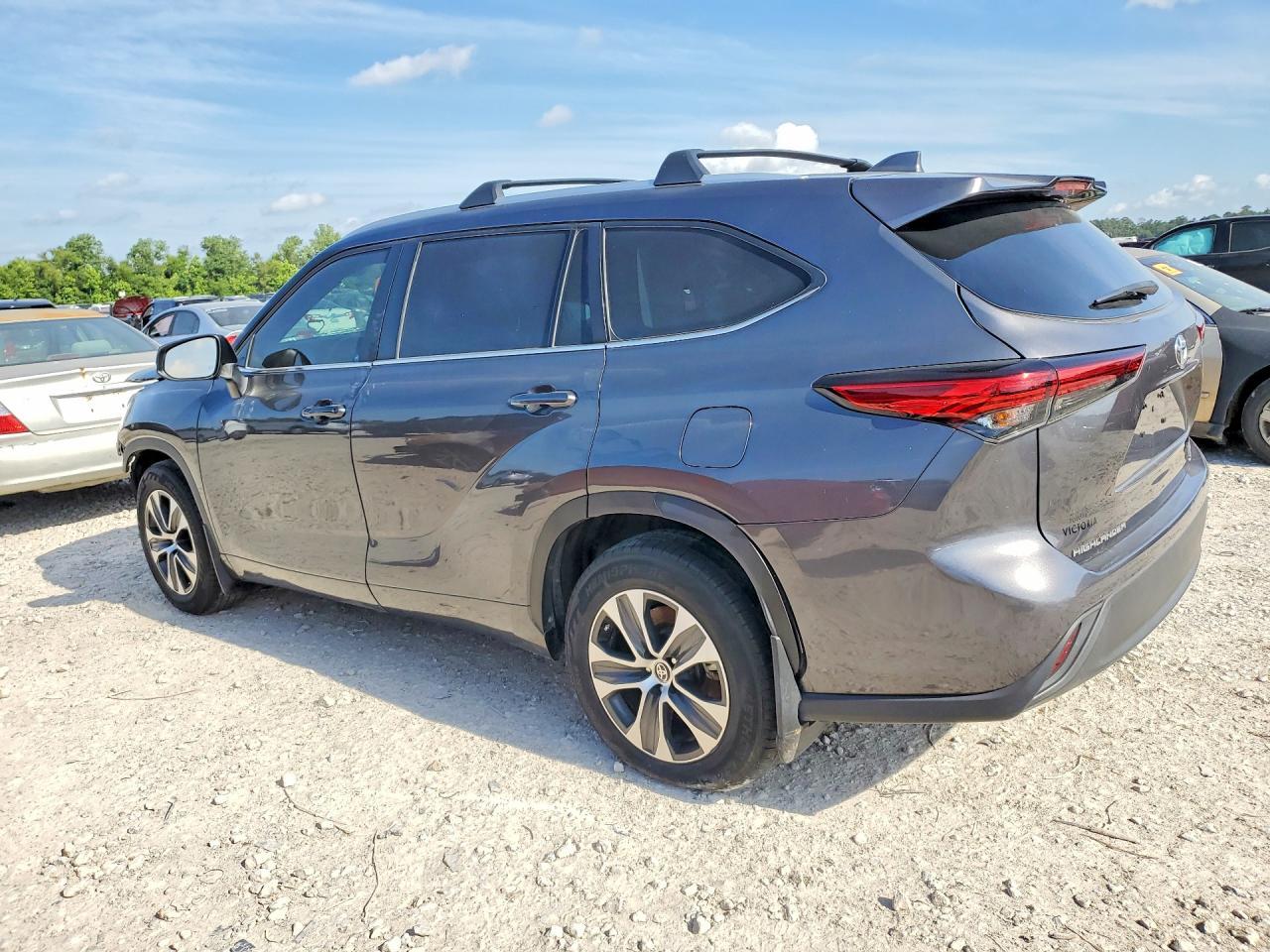 2023 Toyota Highlander Xle - Фото 2
