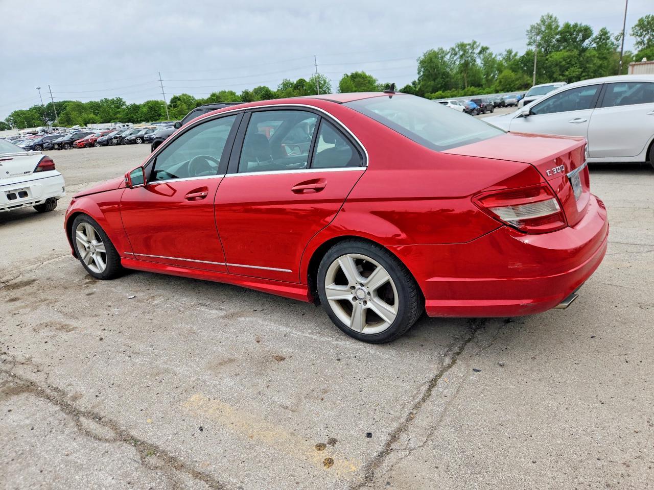 2010 Mercedes-Benz C 300 4Matic - Фото 2