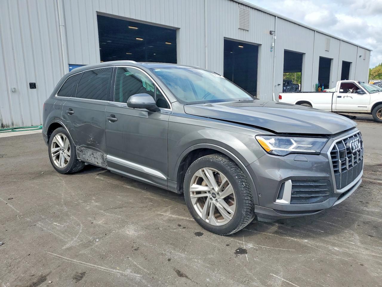 2021 Audi Q7 Premium Plus - Фото 4
