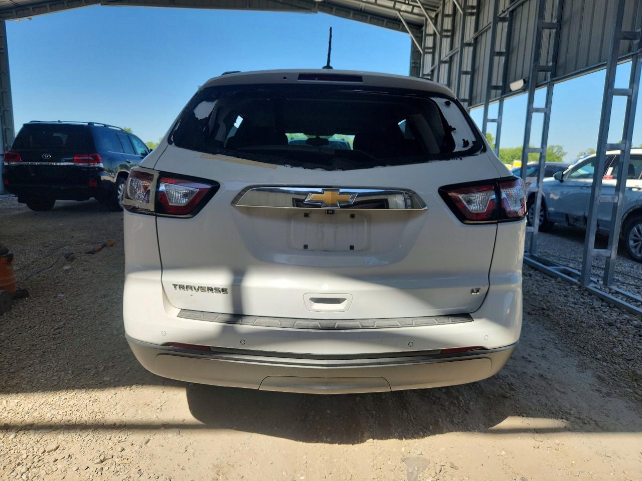 2017 Chevrolet Traverse Lt - Image 6