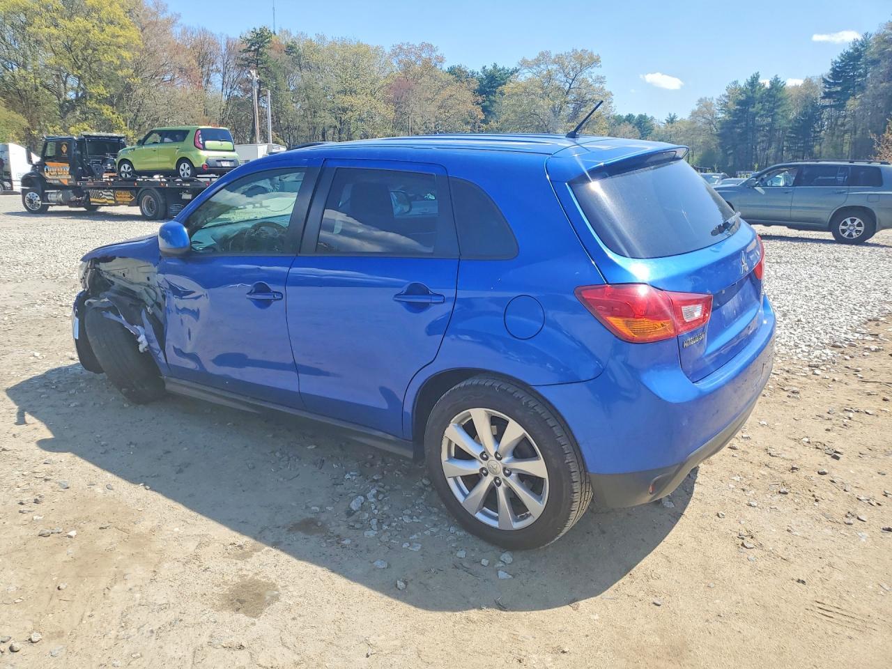 2015 Mitsubishi Outlander Sport Es - Image 2