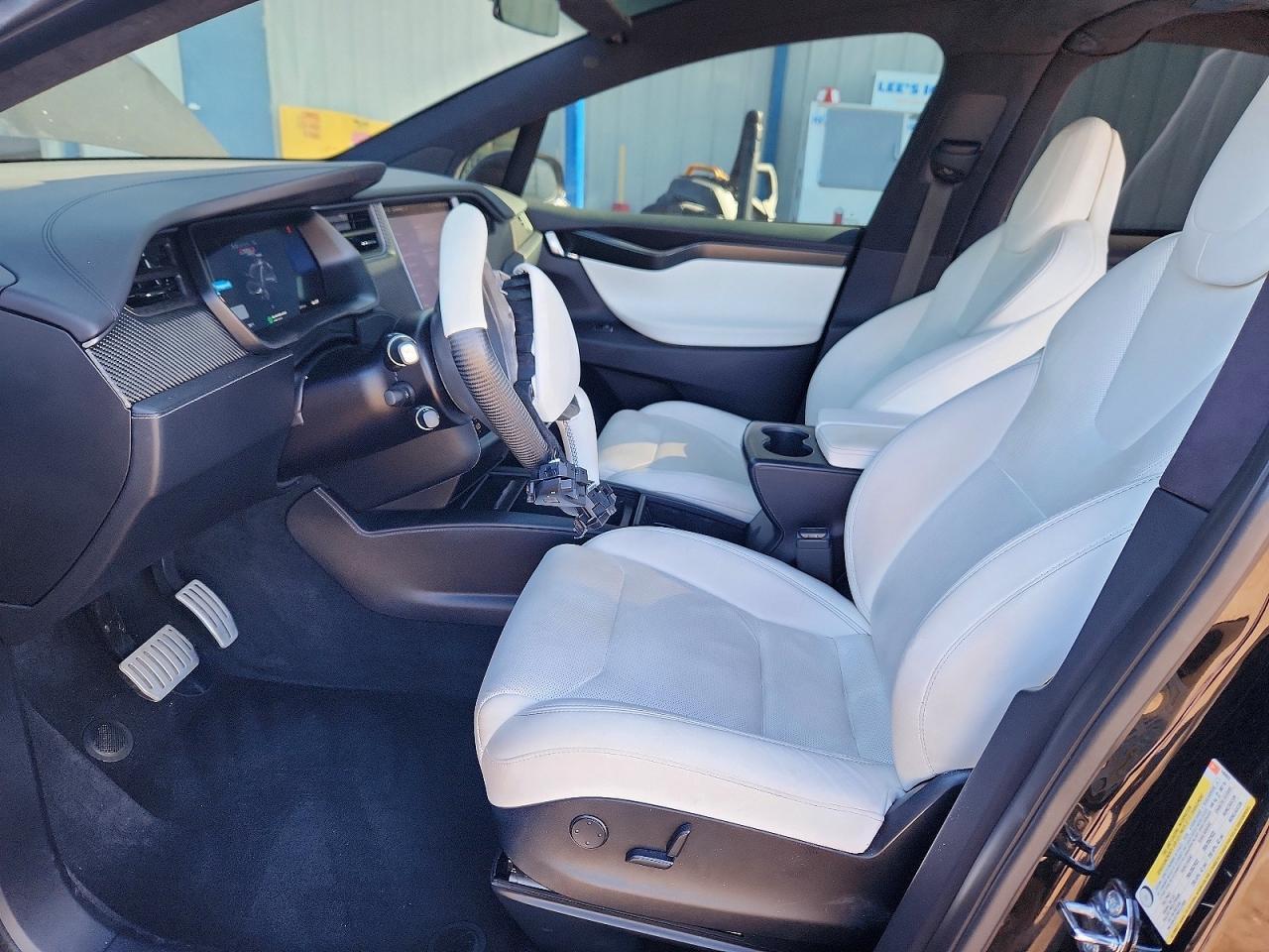 2018 Tesla Model X - Image 7