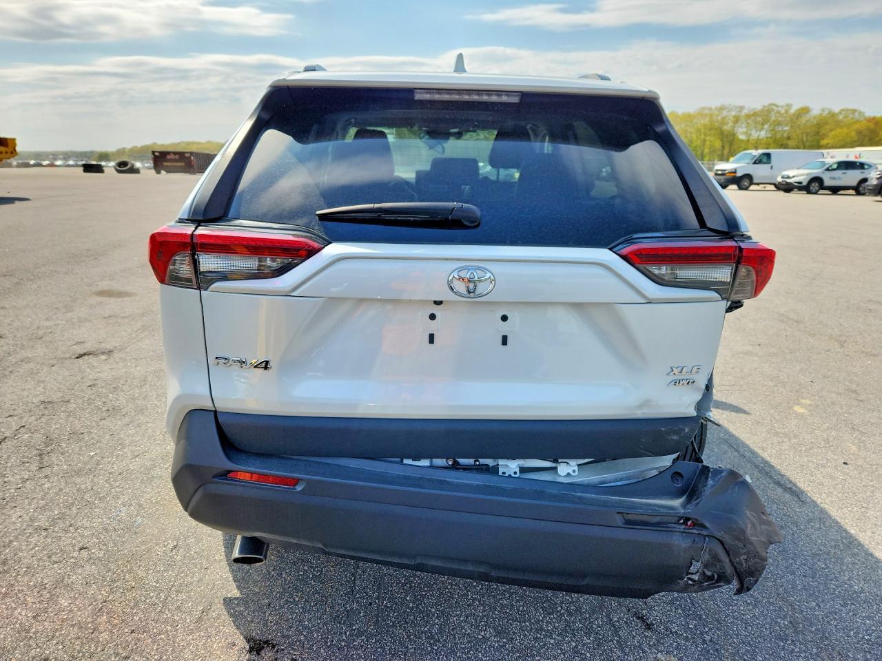 2024 Toyota Rav4 Xle Premium - Фото 6
