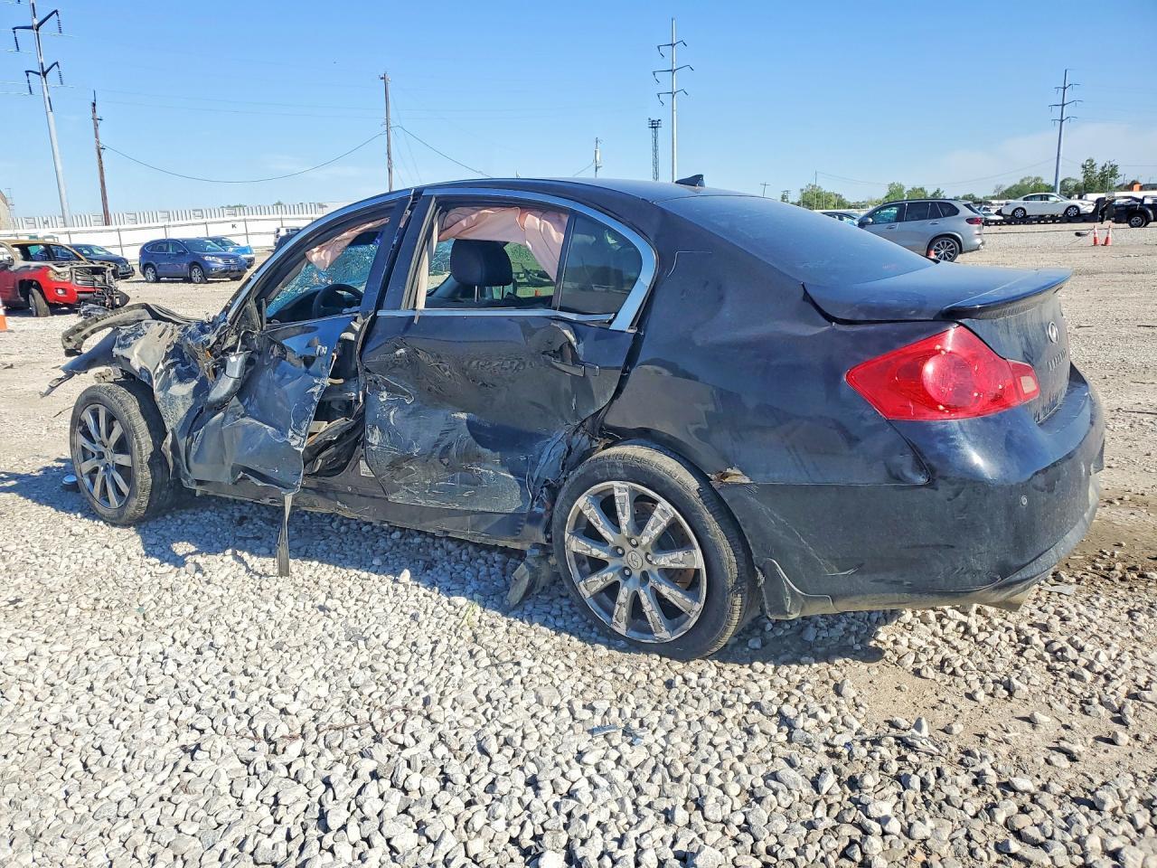 2011 Infiniti G37 Sedan X - Фото 2