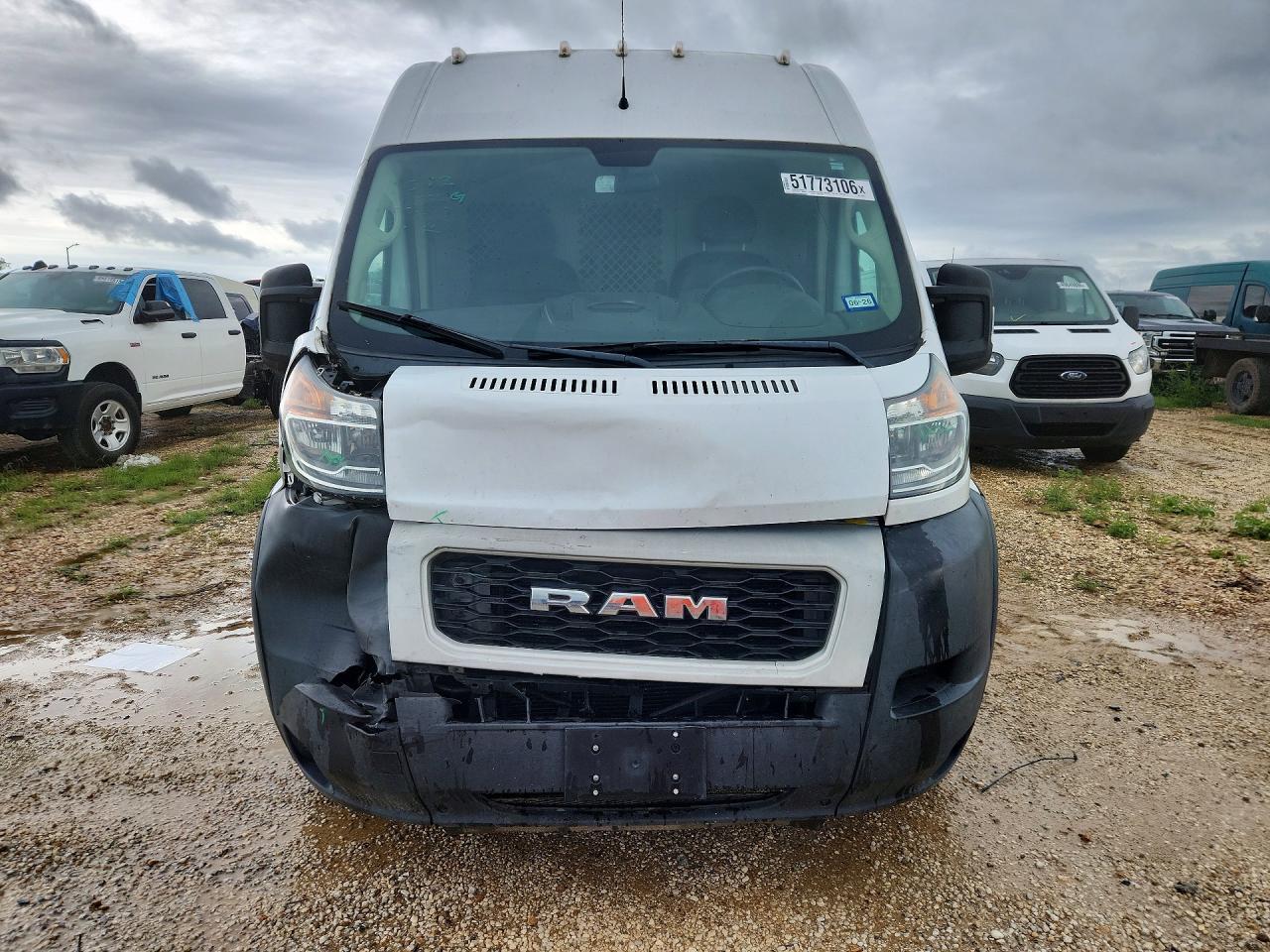 2020 Ram Promaster 2500 Delivery Van - Фото 5