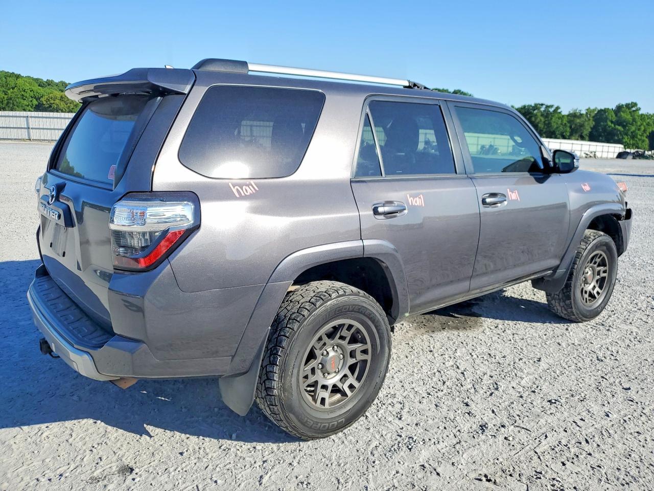 2015 Toyota 4Runner Trail Premium - Image 3