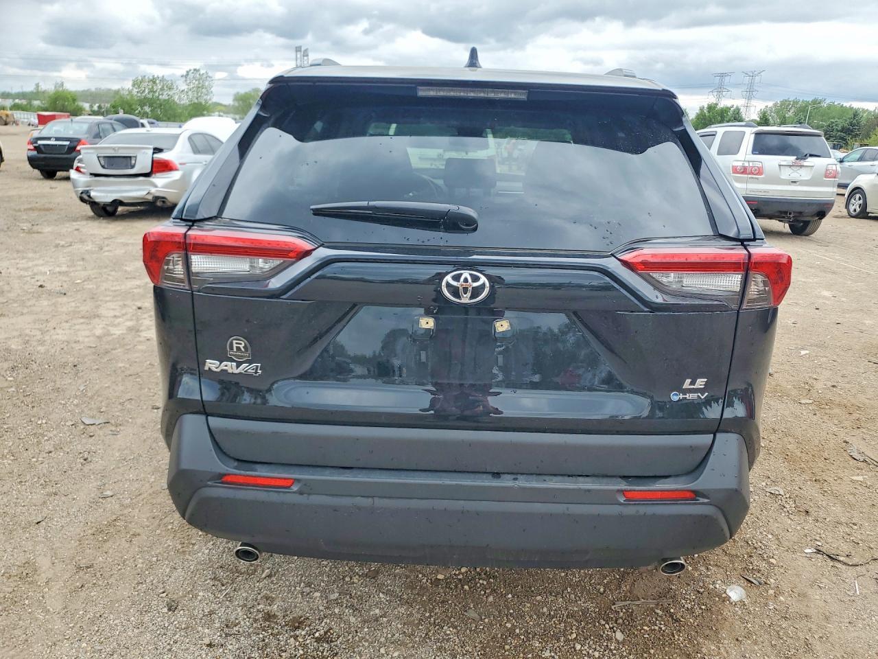 2025 Toyota Rav4 Le - Фото 6