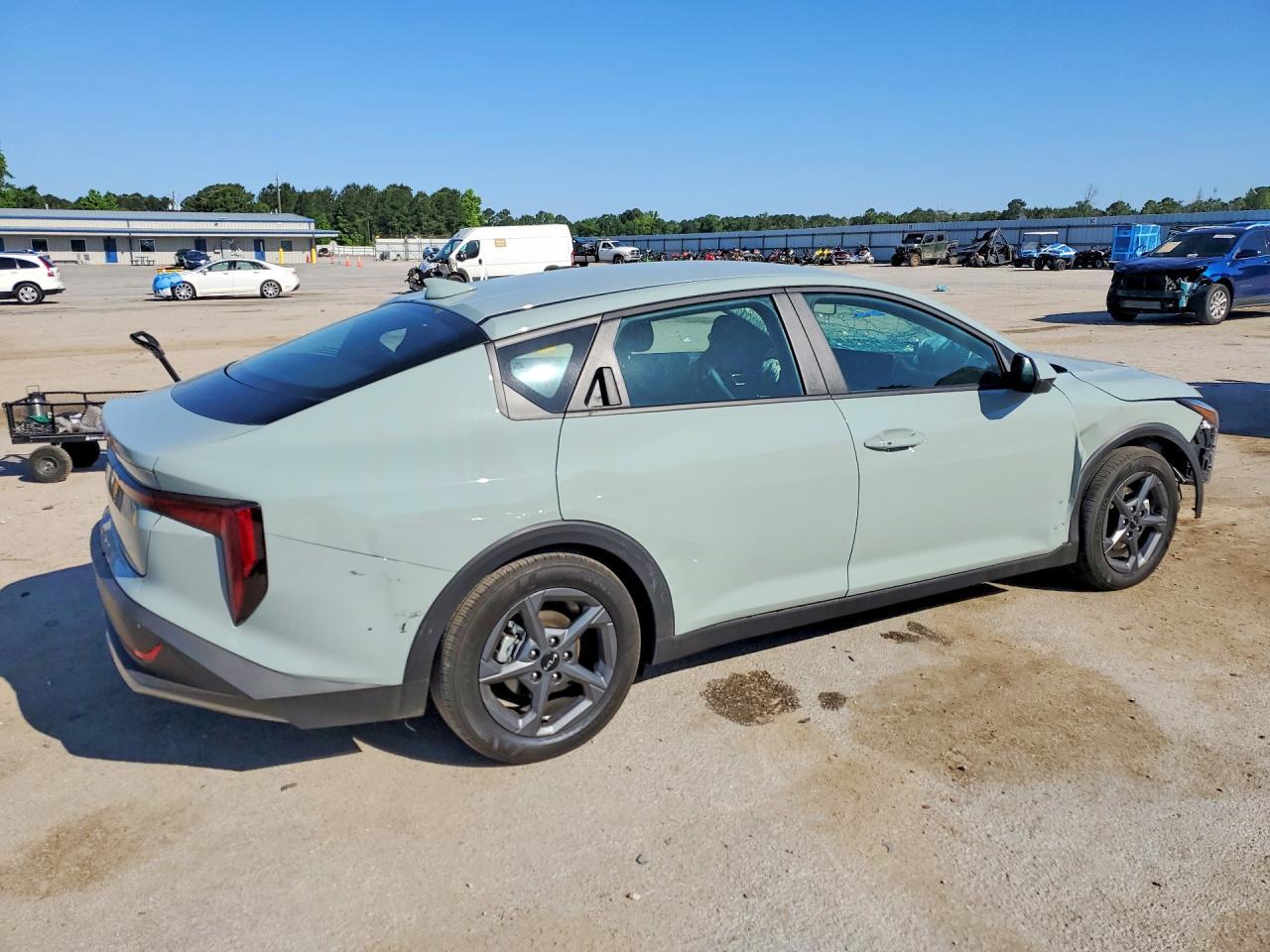 2026 Kia K4 Lxs - Image 3