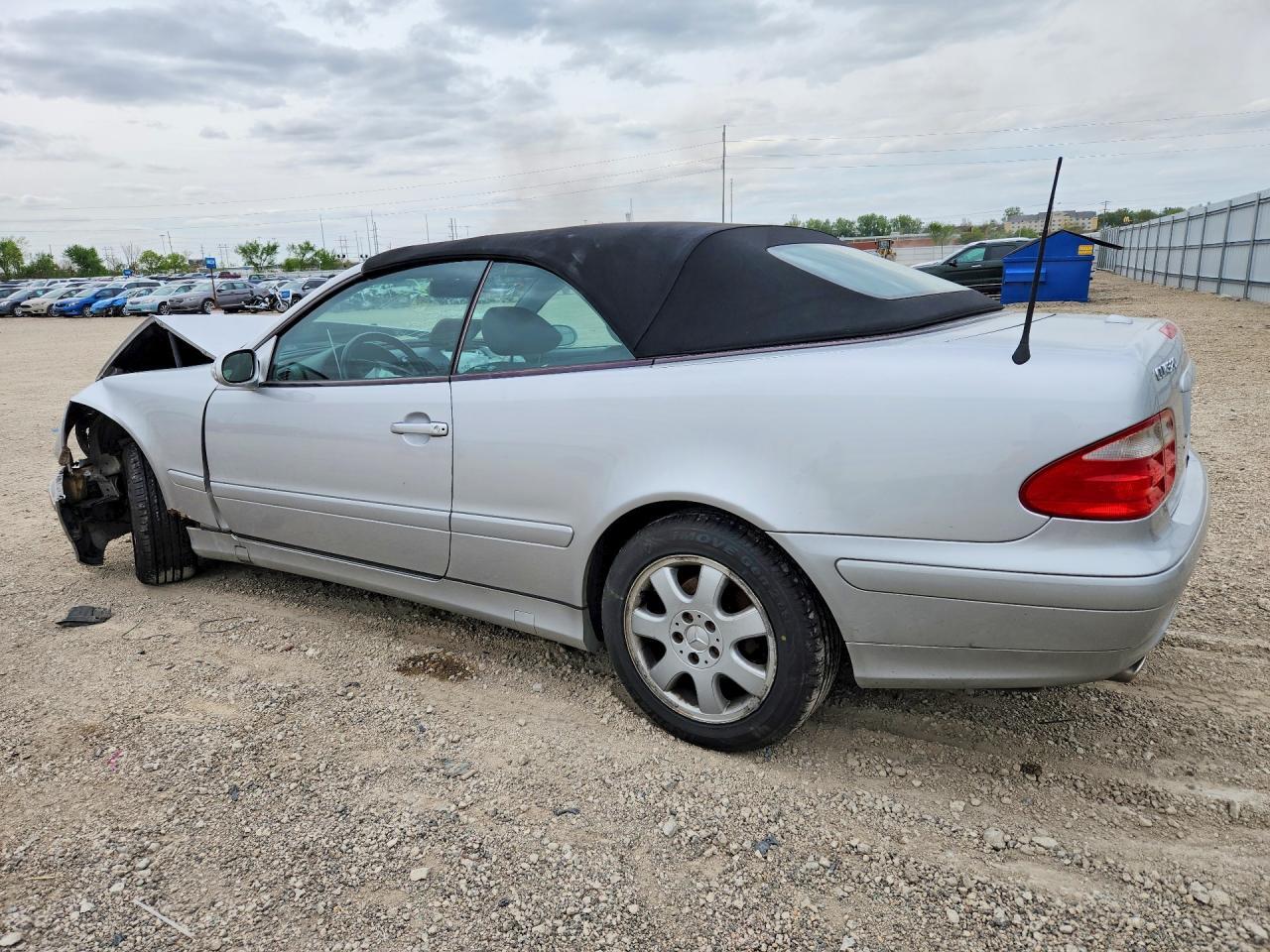 2001 Mercedes-Benz Clk 320 - Image 2