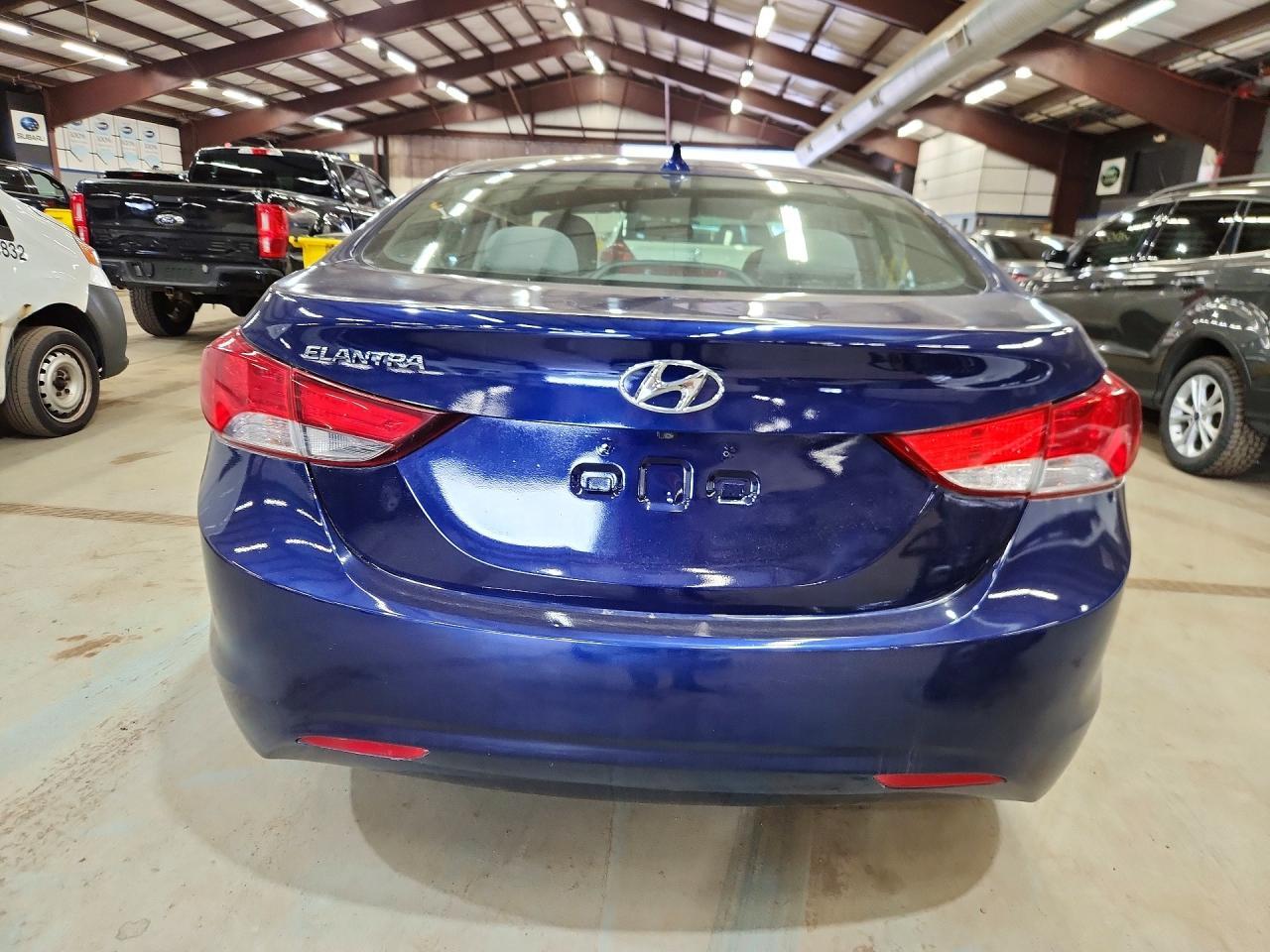2014 Hyundai Elantra Se - Image 6