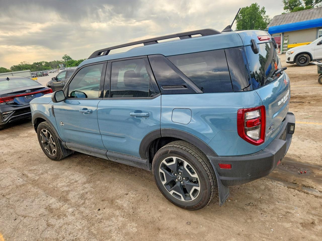 2023 Ford Bronco Sport Outer Banks - Фото 2