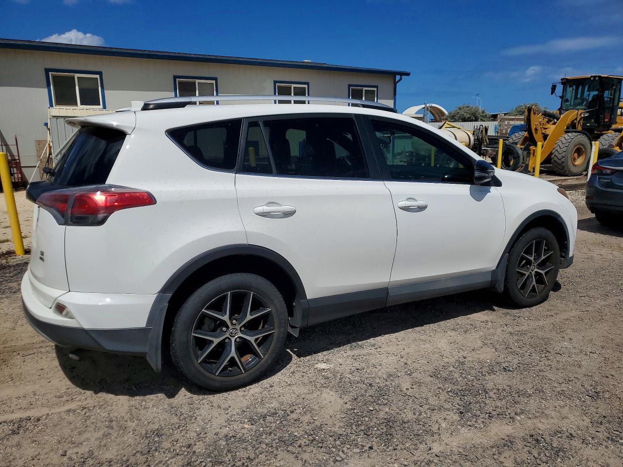 2016 Toyota Rav4 Se - Image 3