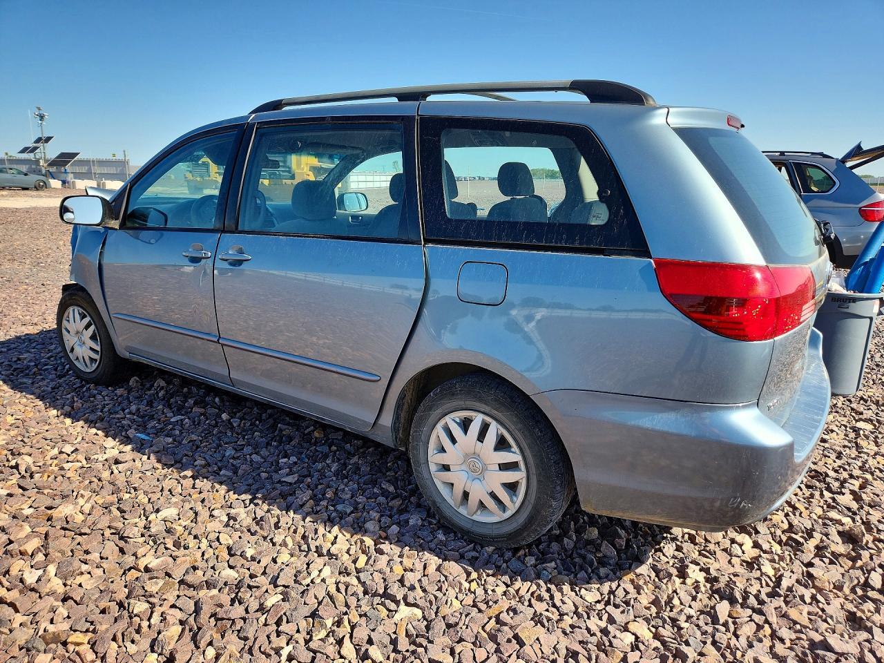 2005 Toyota Sienna Ce 7 Passenger - Фото 2