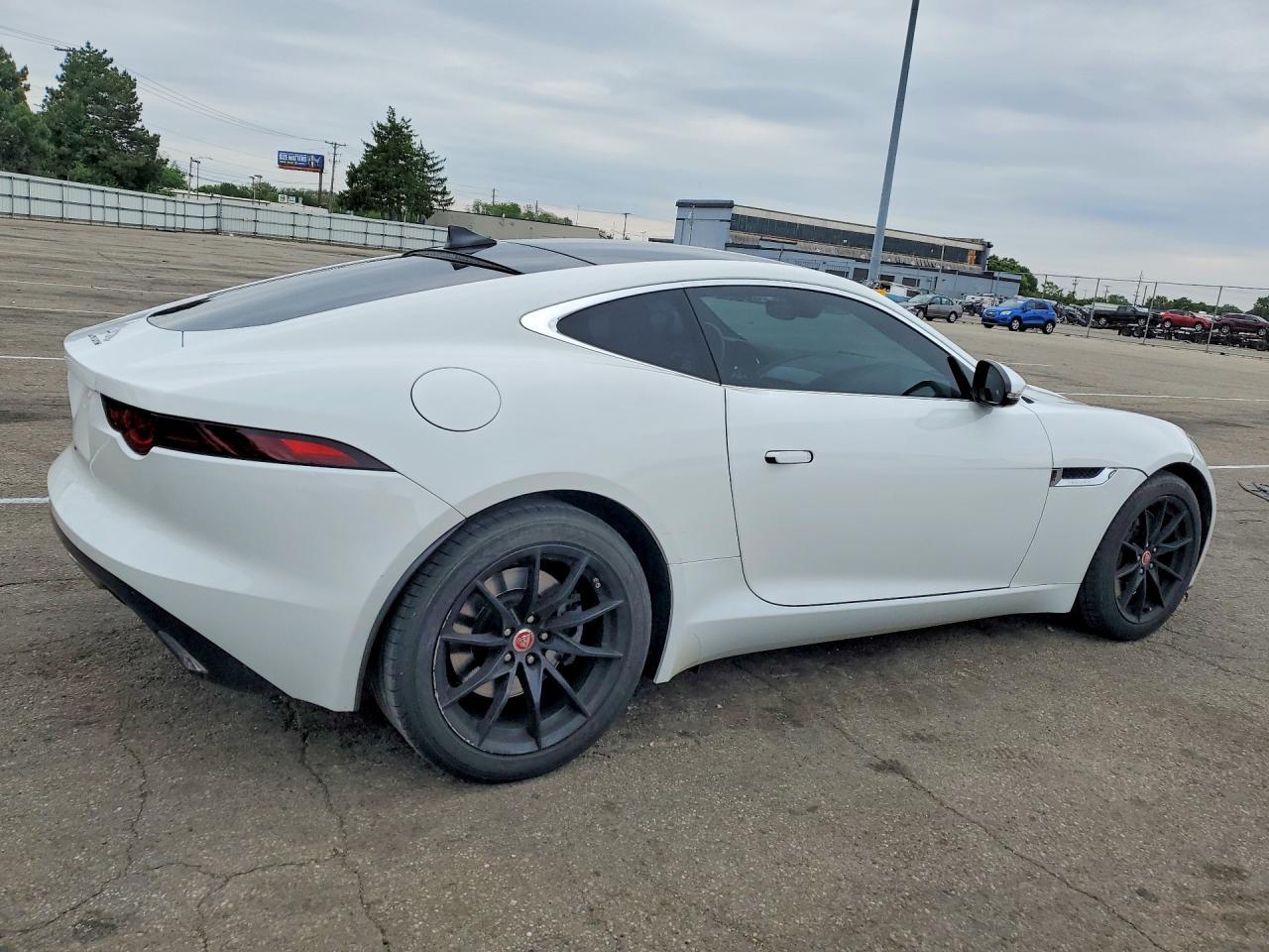 2018 Jaguar F-Type - Фото 3