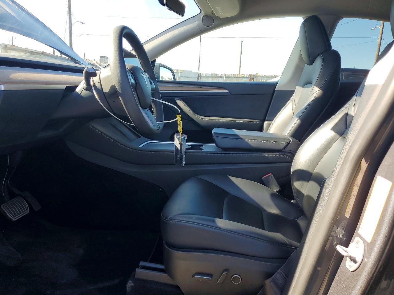 2023 Tesla Model Y - Фото 7