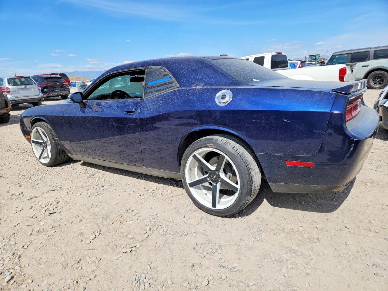 2013 Dodge Challenger R - Фото 2