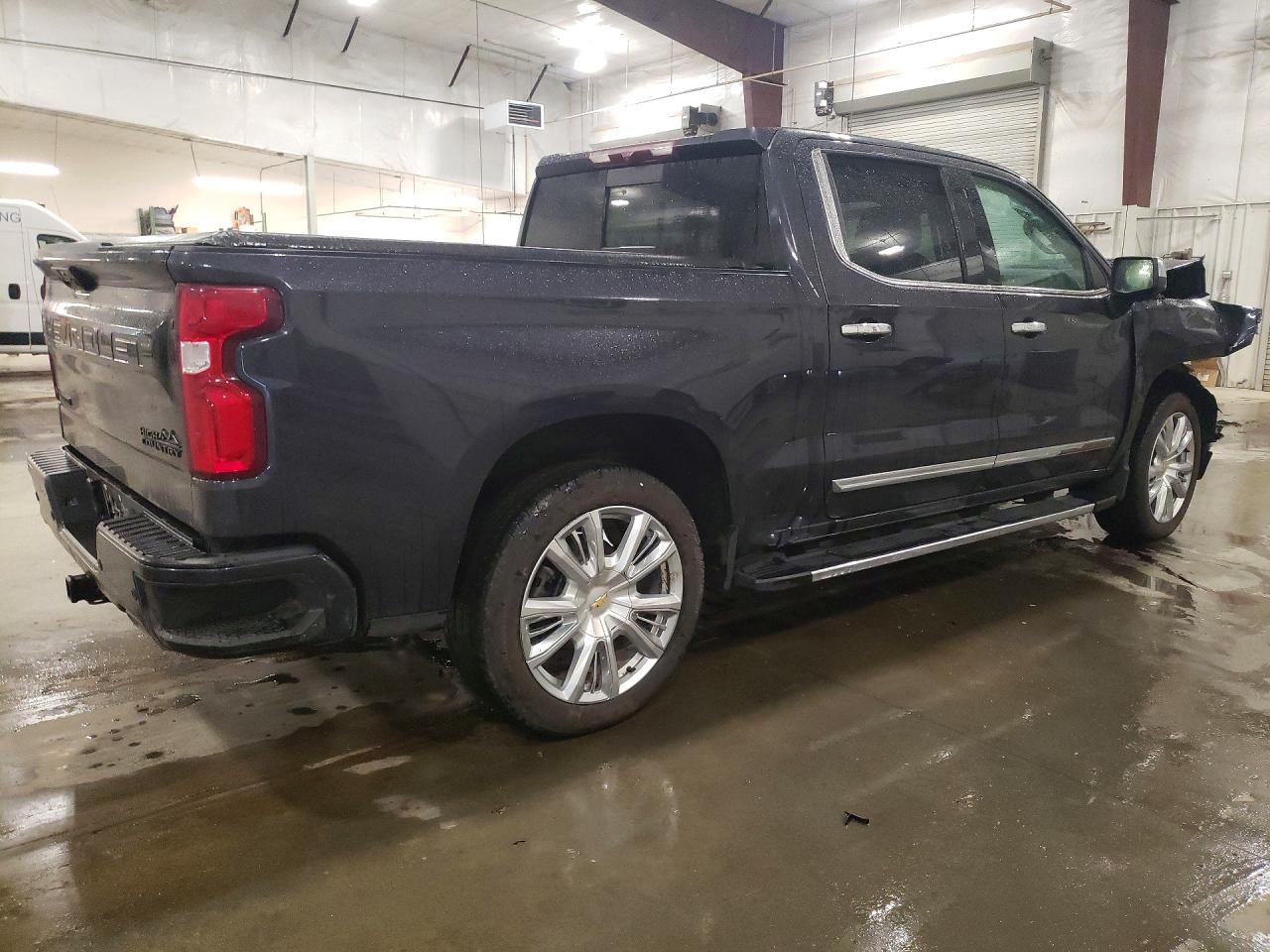 2022 Chevrolet Silverado K1500 High Country - Image 3