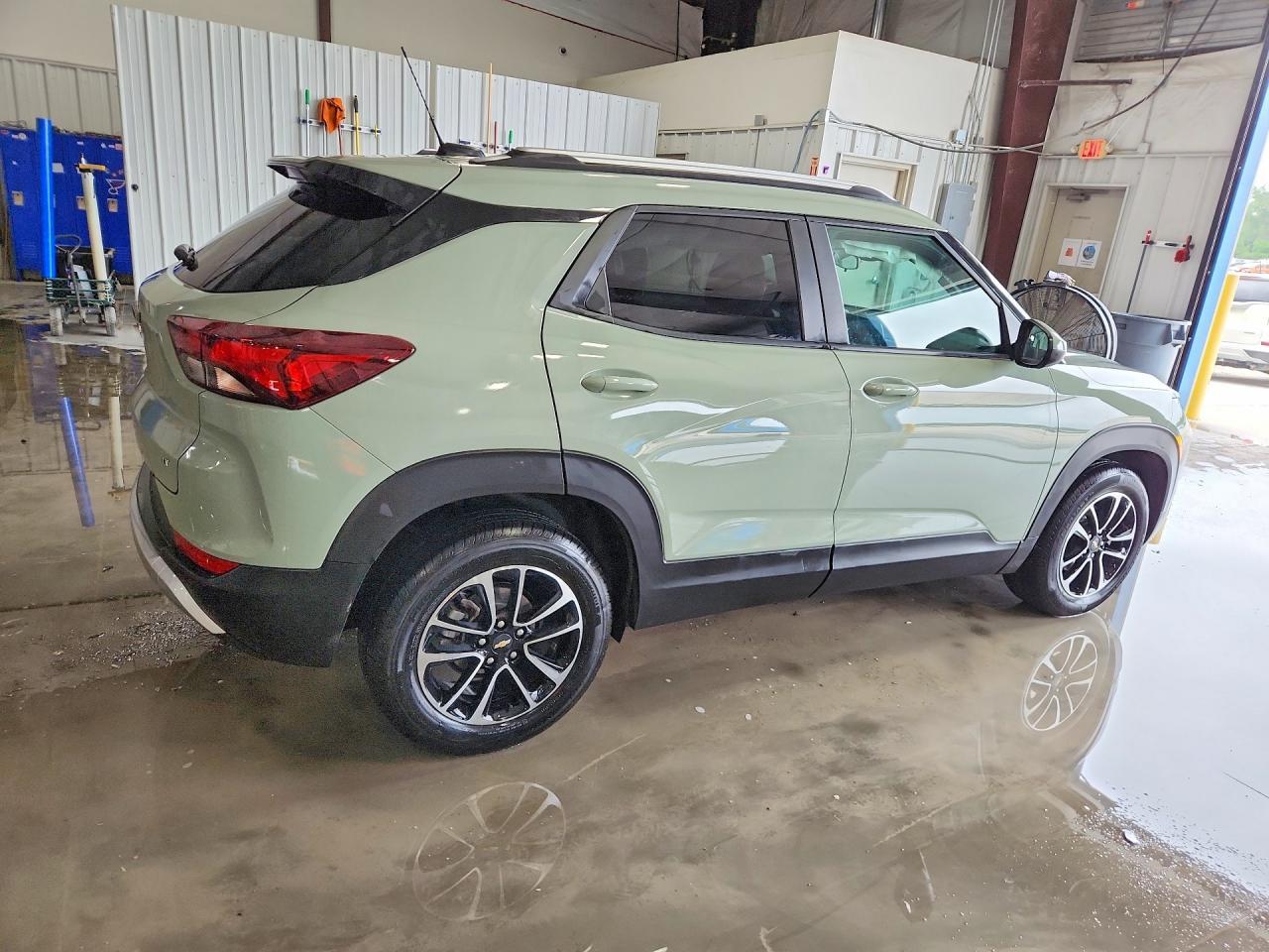 2025 Chevrolet Trailblazer Lt - Image 3