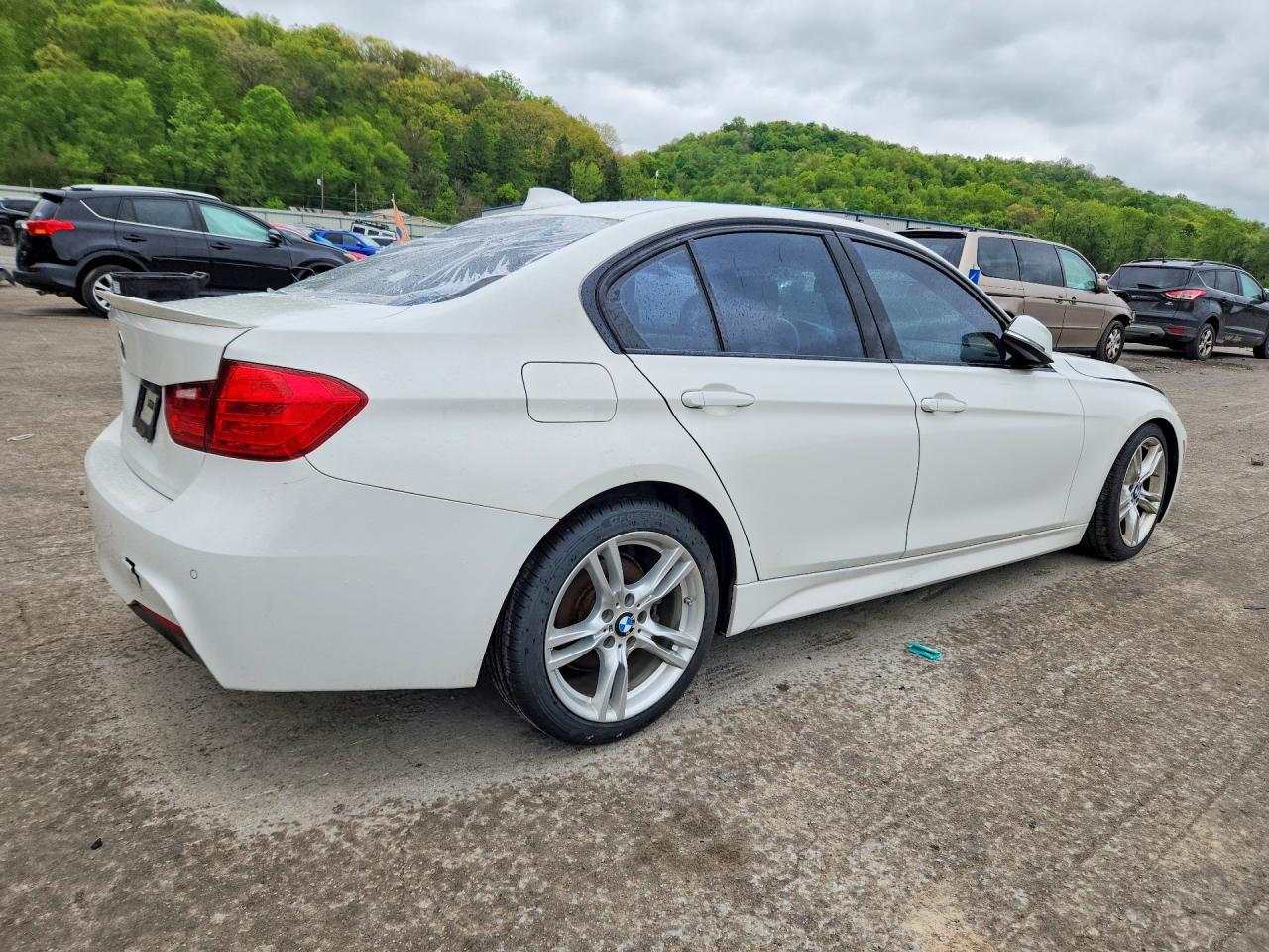 2014 BMW 328 I - Фото 3