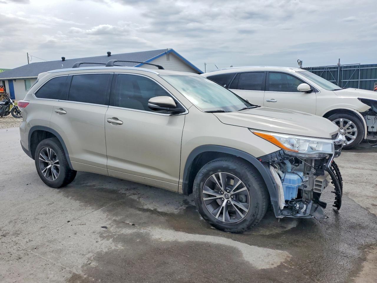 2016 Toyota Highlander Xle - Фото 4