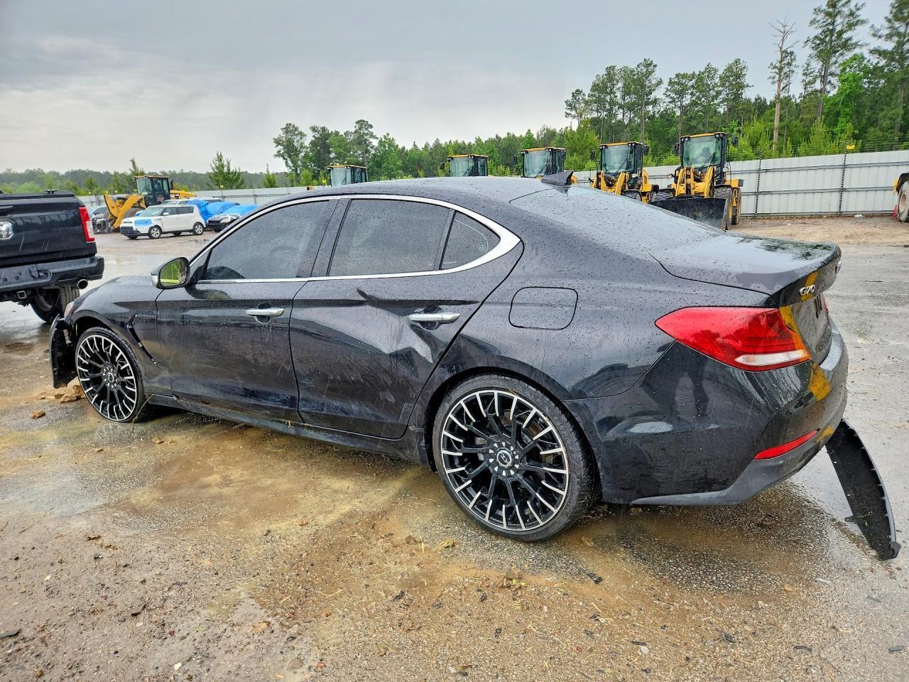 2019 Genesis G70 2.0T Advanced - Image 2