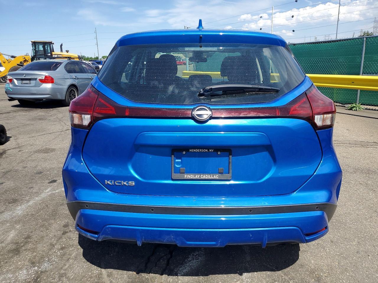 2022 Nissan Kicks S - Image 6