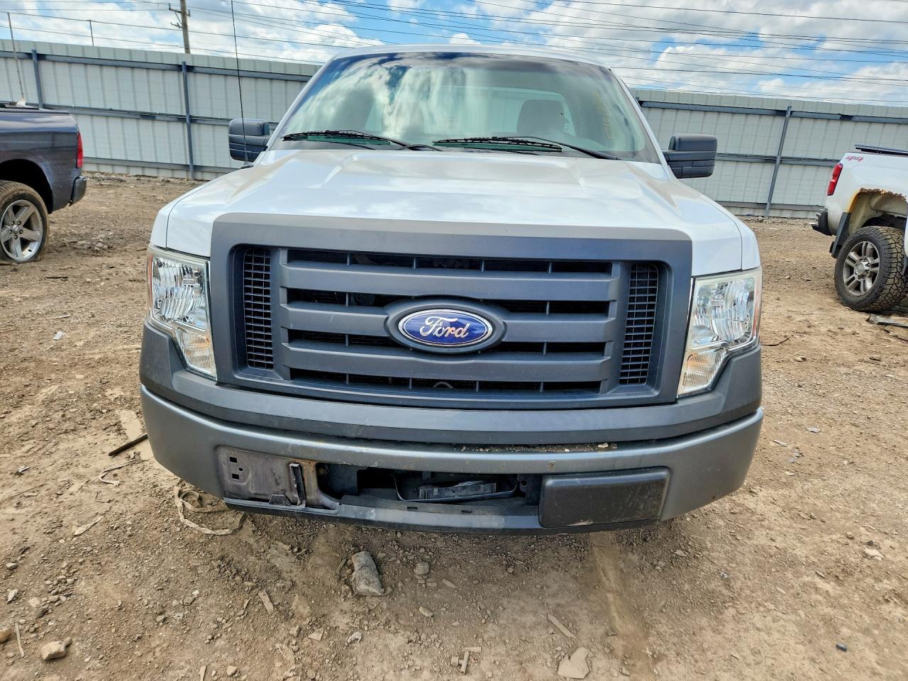 2010 Ford F150 - Фото 5