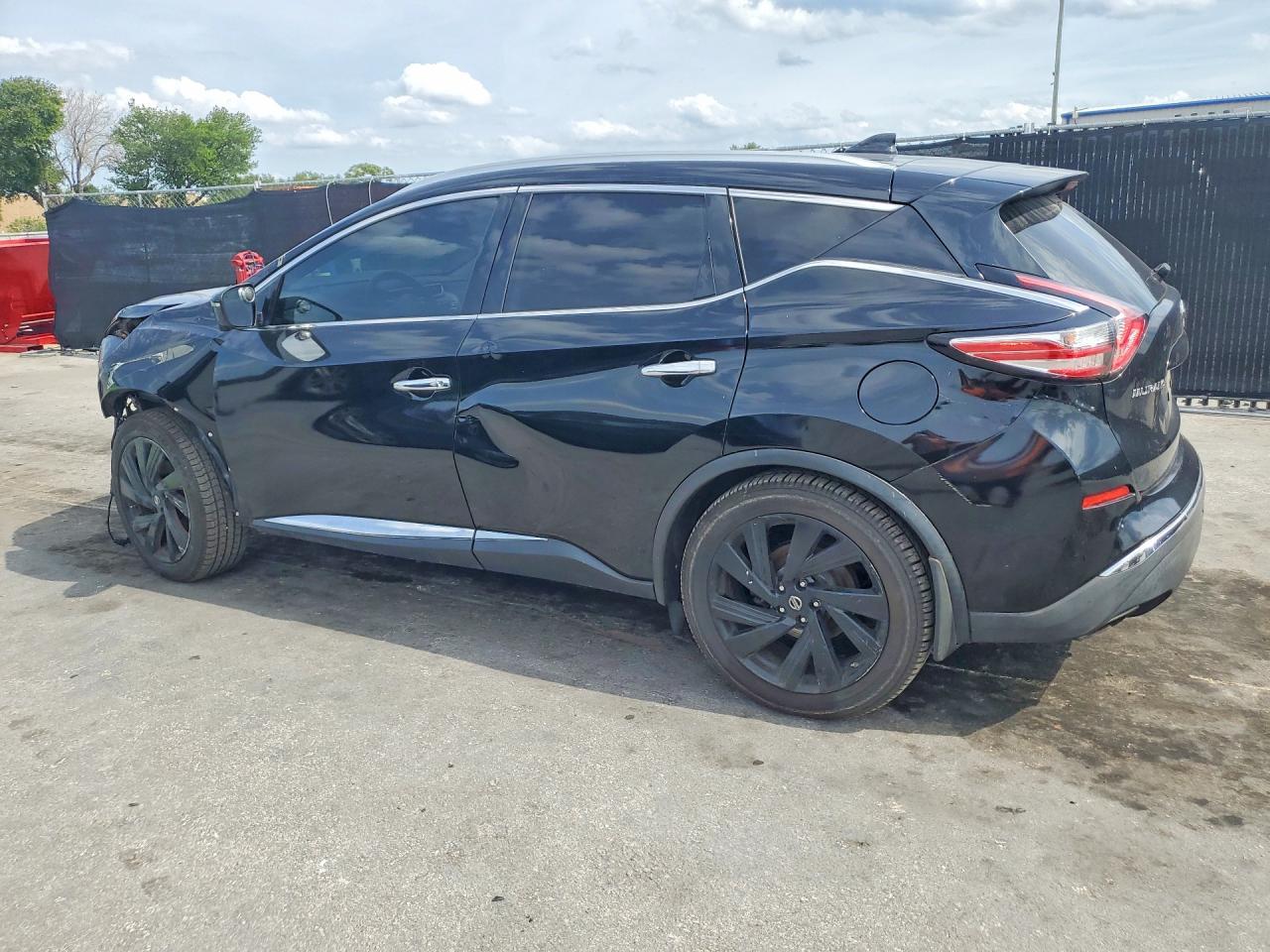 2016 Nissan Murano Platinum - Image 2