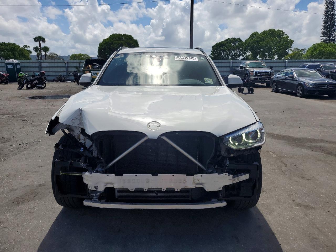 2021 BMW X3 M - Фото 5