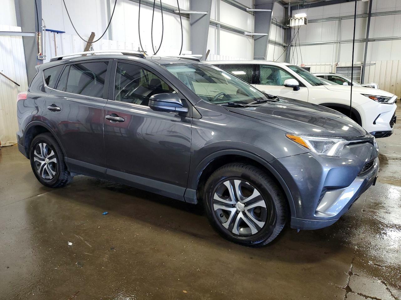 2016 Toyota Rav4 Le - Фото 4