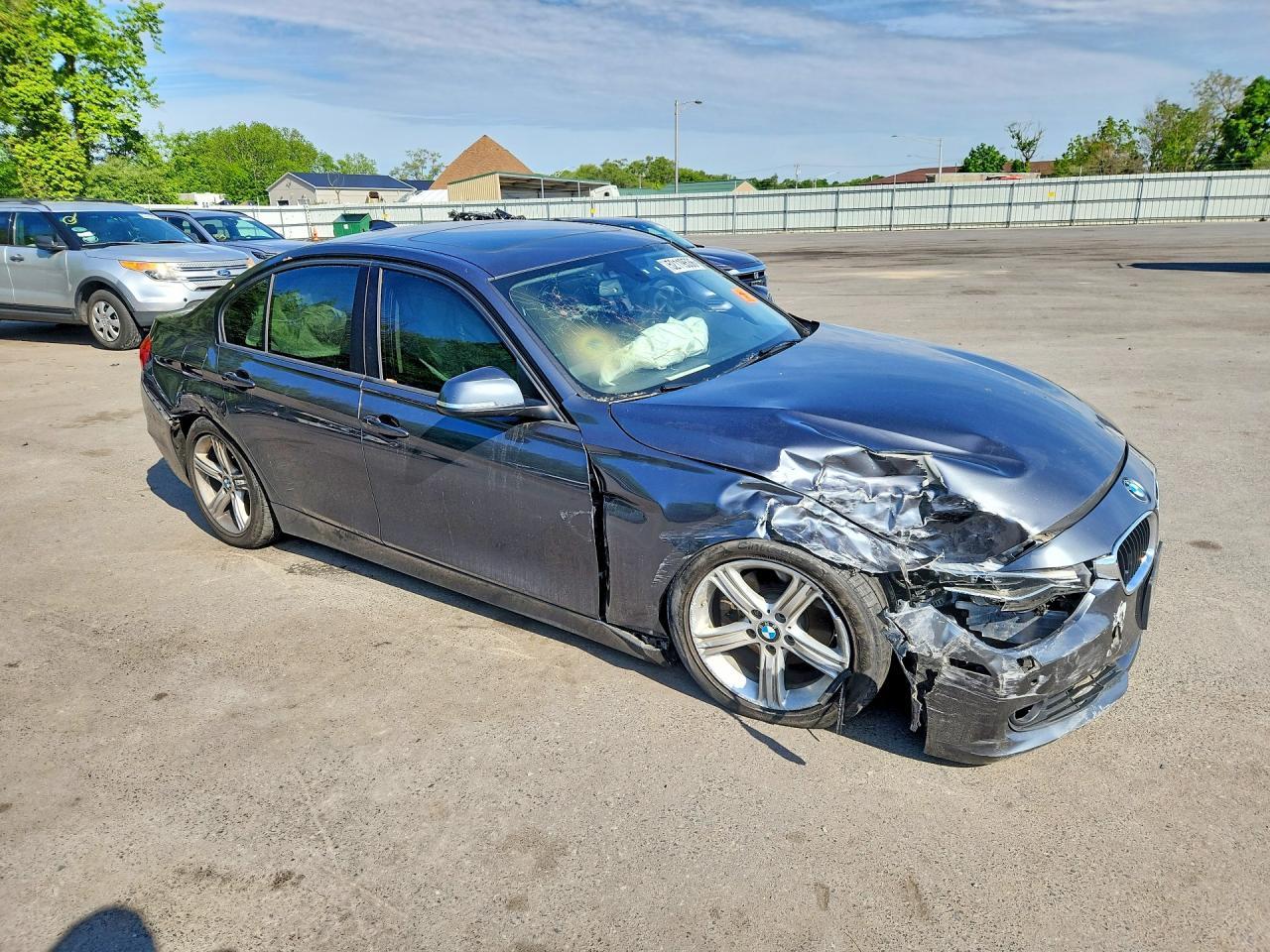 2015 BMW 328 Xi - Image 4