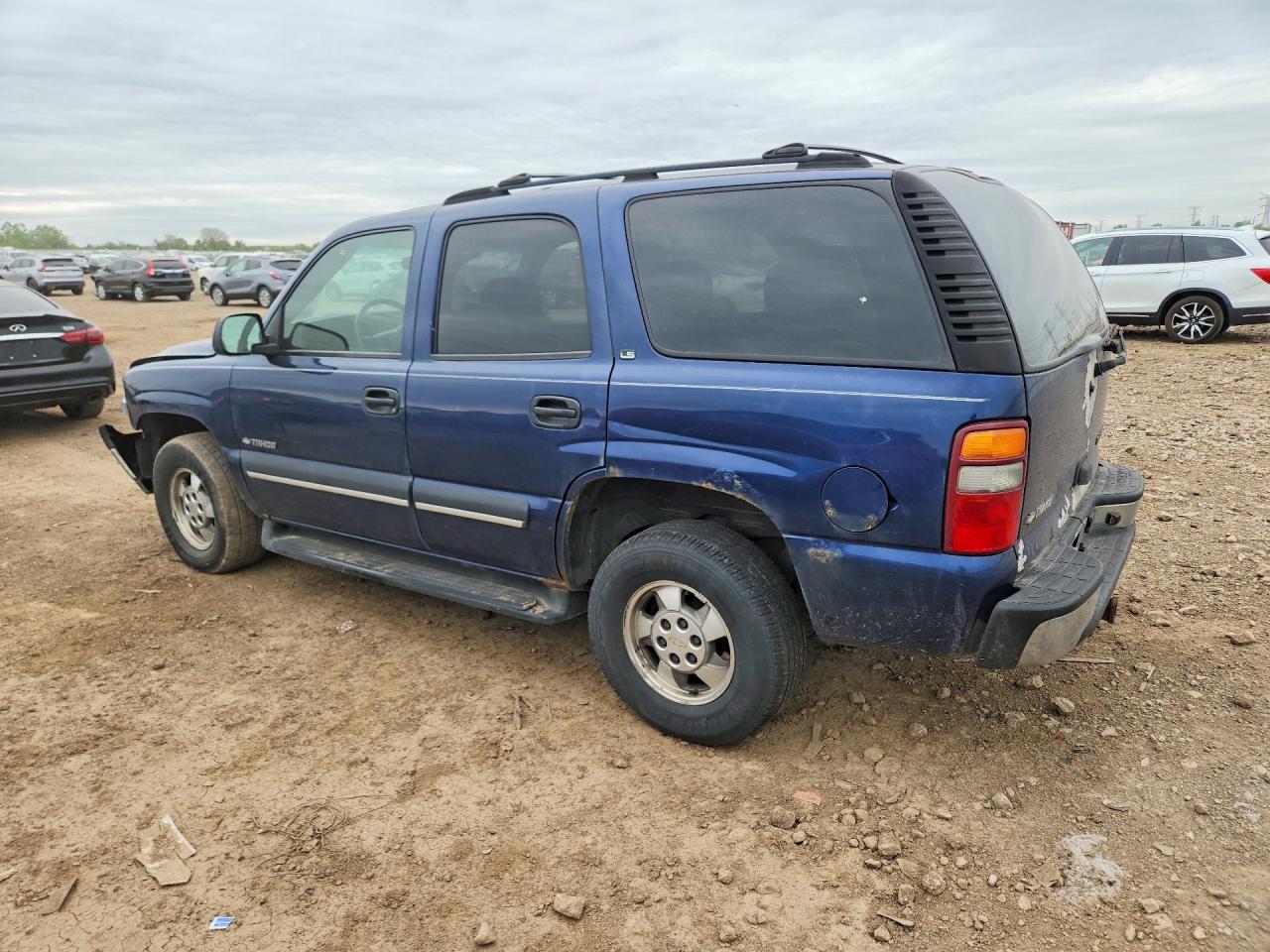 2002 Chevrolet Tahoe K1500 - Фото 2