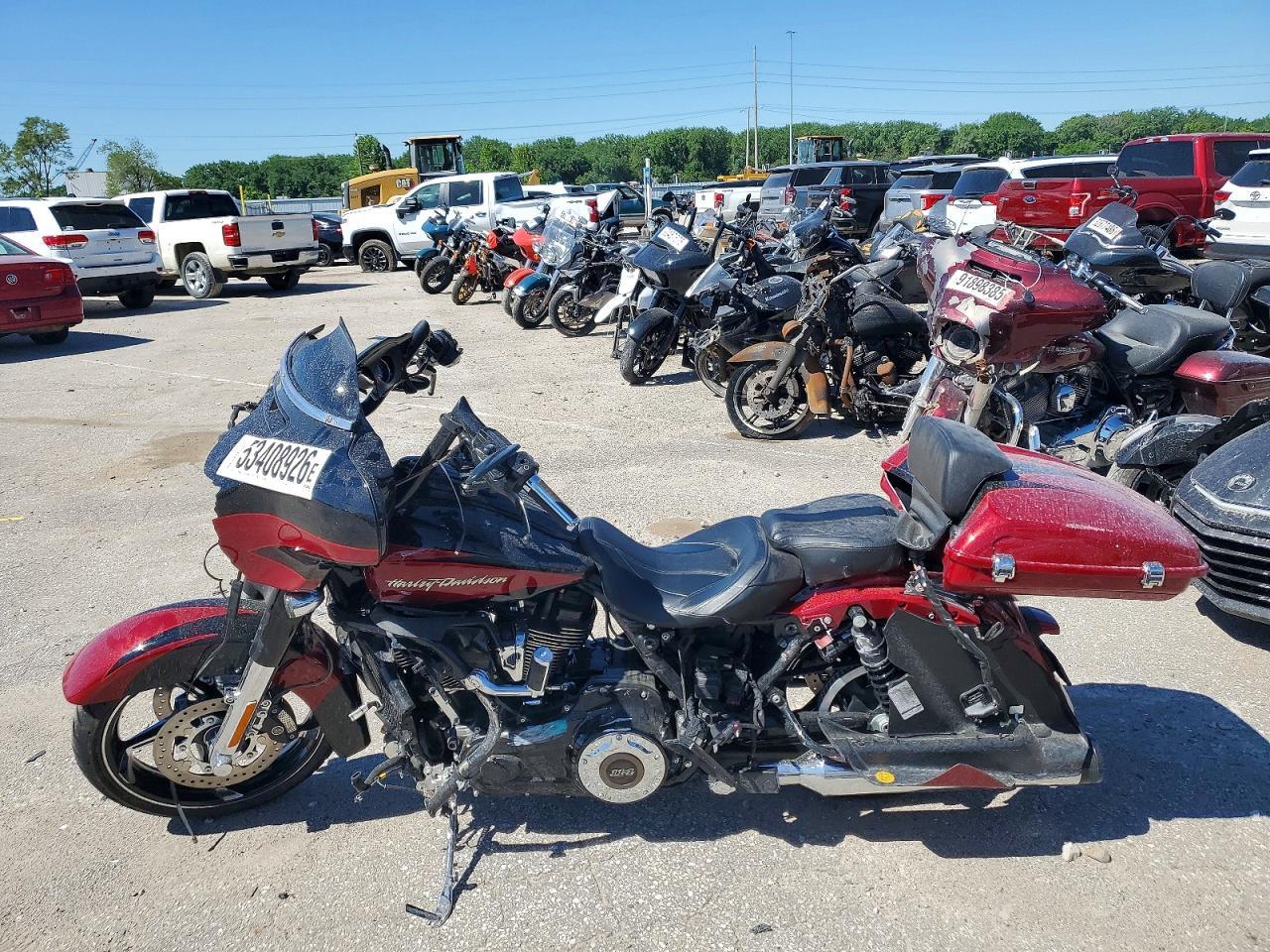 2017 Harley-Davidson Flhxse Cvo Street Glide - Image 3