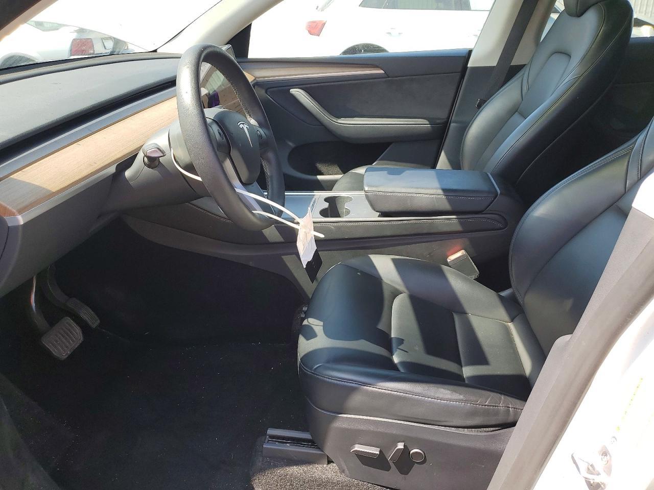 2023 Tesla Model Y - Фото 7