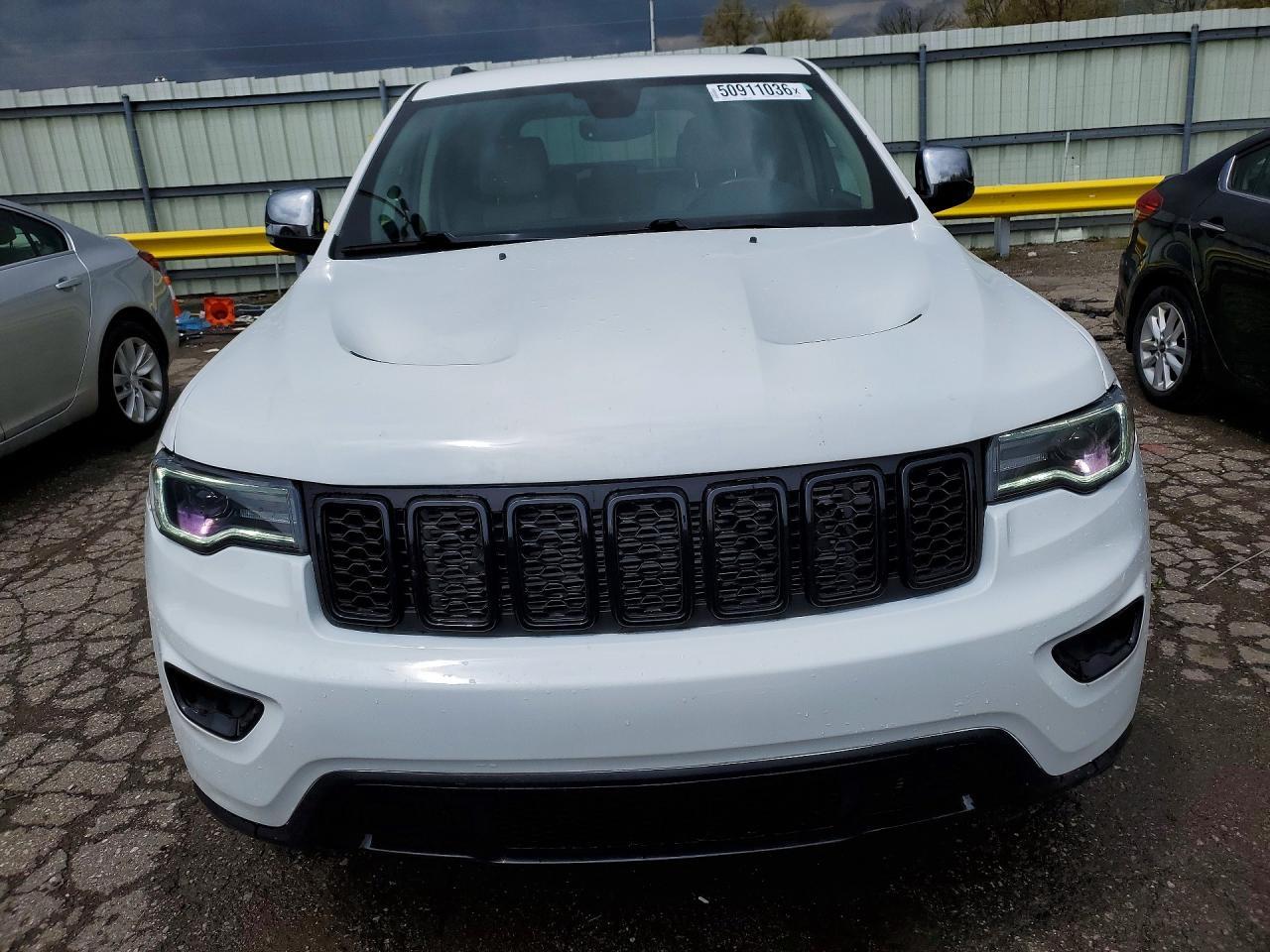 2017 Jeep Grand Cherokee Limited - Image 5